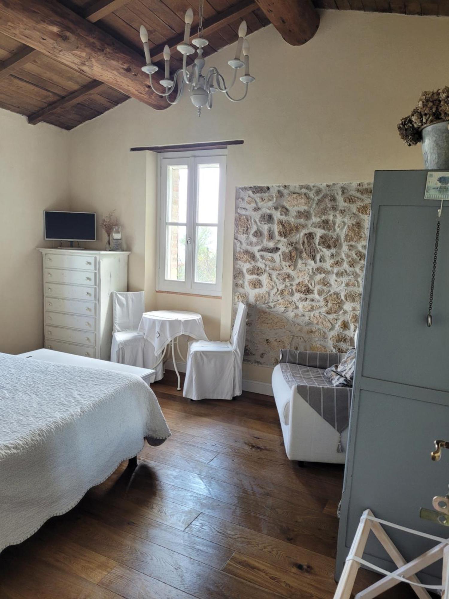 B&B L'Usignolo Ascoli Piceno Eksteriør bilde